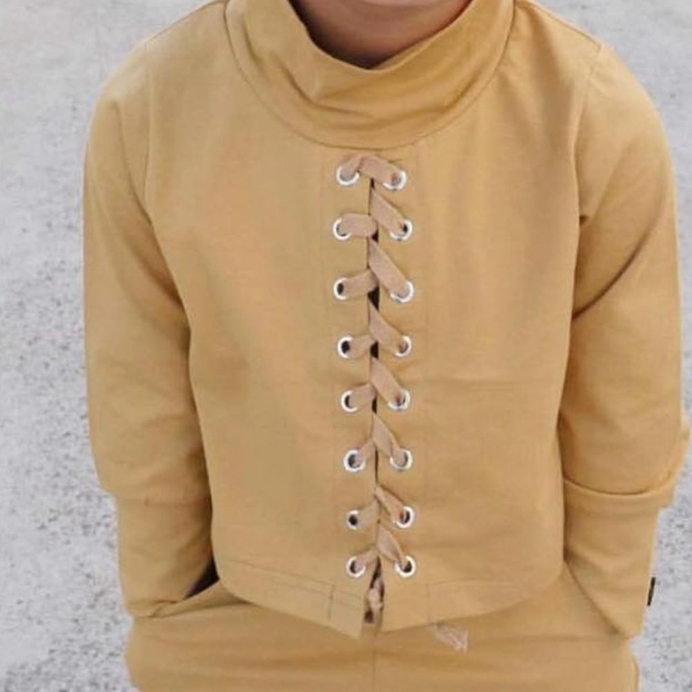 *NWT* 5T Laced up Mustard long sleeve